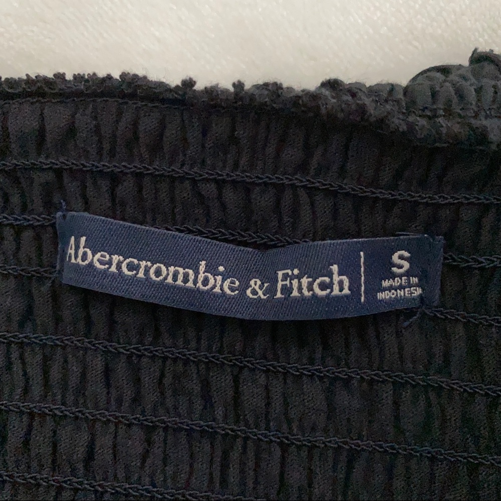 Abercrombie Black Ruched Button Up Ruffle Tank - Picture 7 of 7